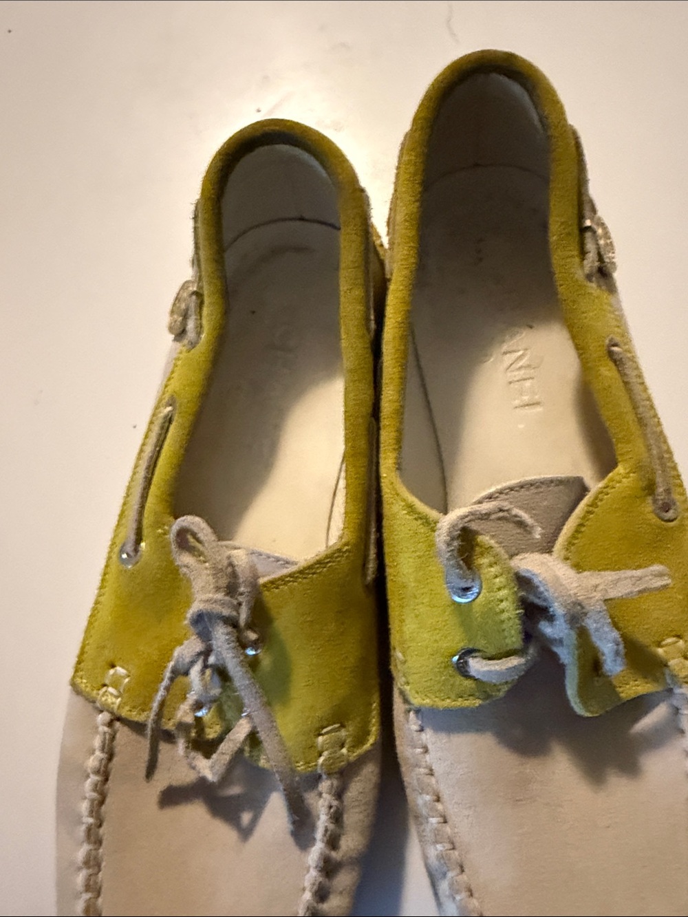CHANEL Two-Tone Suede Boat Shoes in Lime Green and Beige size 39/8.5 luxery - Picture 8 of 8